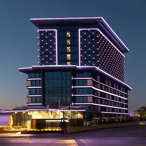 Golden Tulip Bayrampasa ***** Estambul